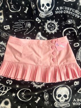 Sugar Thrillz pink mini skirt pleated M